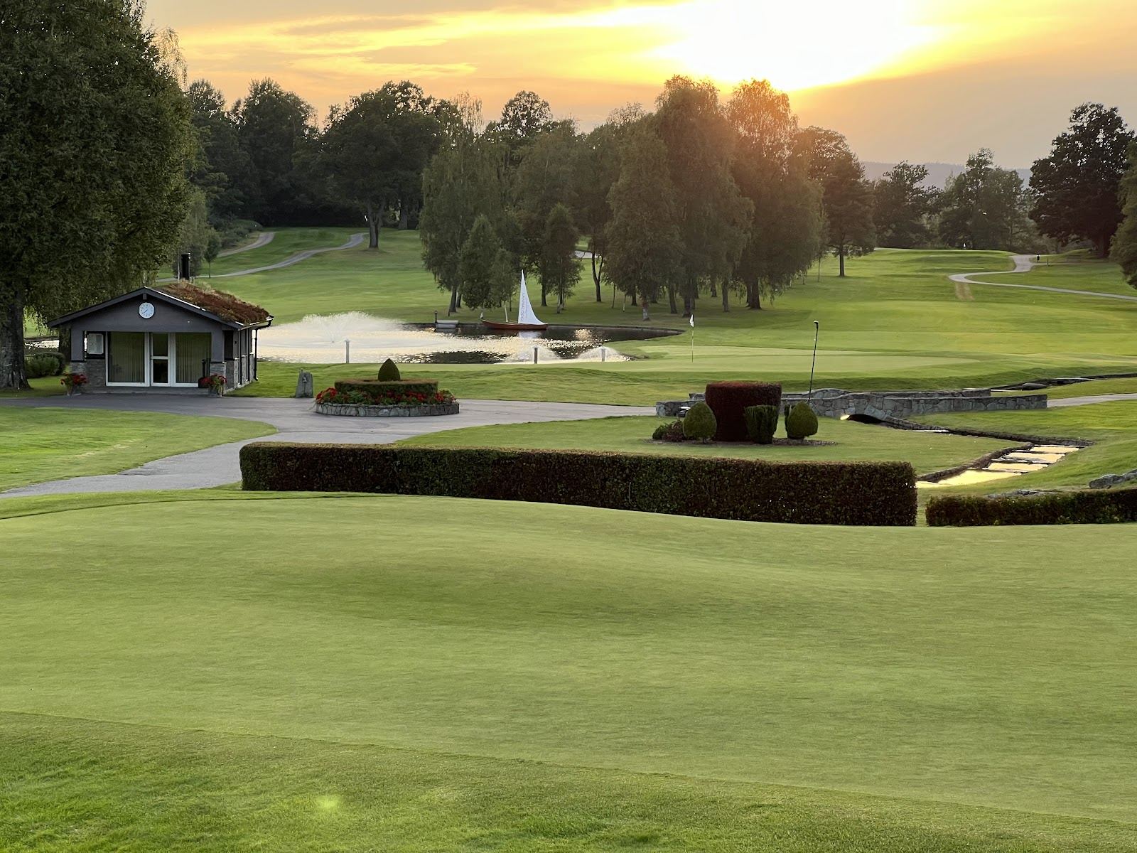 Resorts, Lannalodge Golf Resort golf course