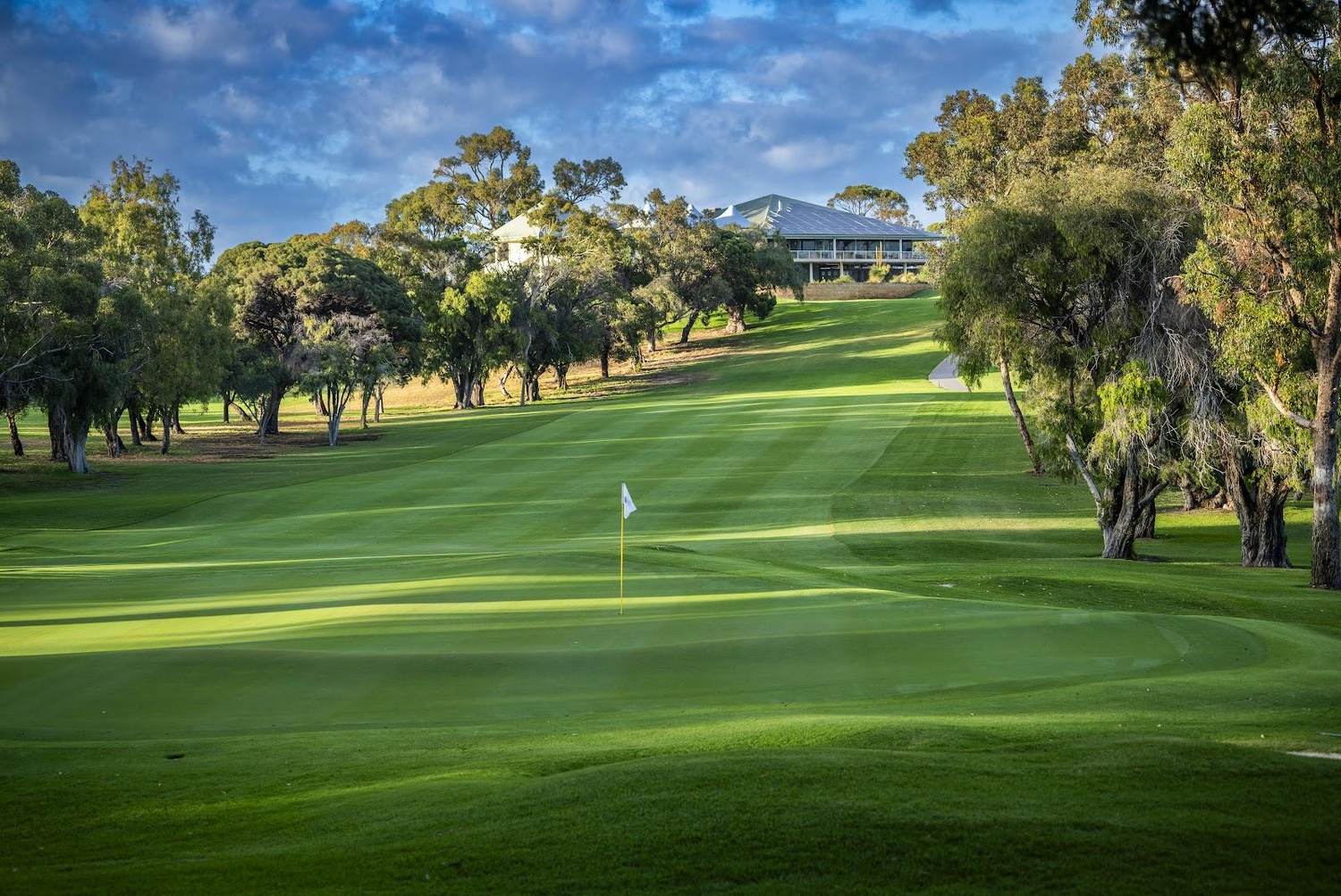 Cottesloe Golf Club, firm sandy fairway near the Indian Ocean at Swanbourne, Perth, Western Australia, Australia