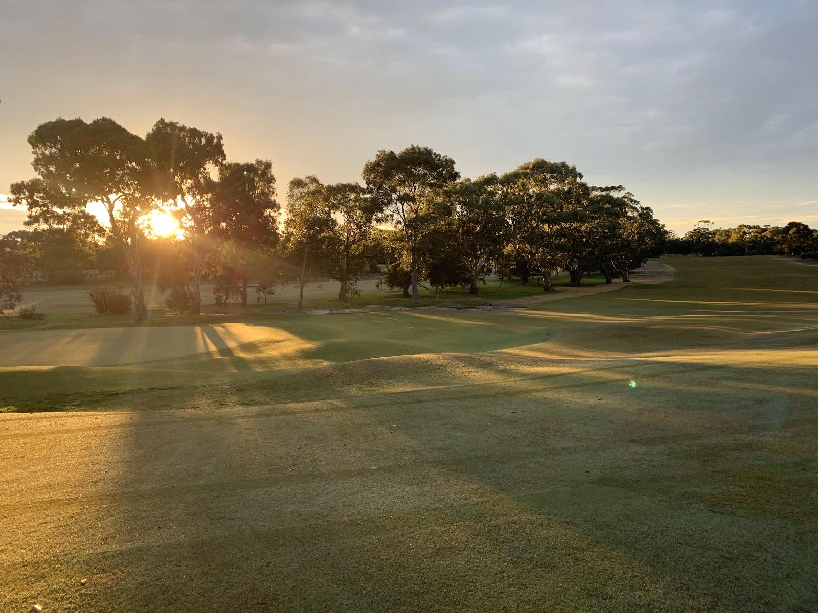 Woodlands Golf Club, sculpted Sandbelt bunkering guarding a firm green at Mordialloc