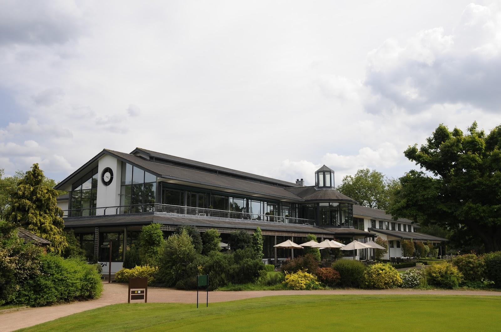 Royal Mid-Surrey Golf Club, parkland fairway at Old Deer Park beside the Thames at Richmond, England