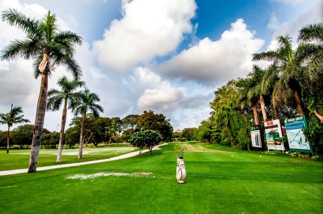 Bombay Presidency Golf Club, mature parkland fairway in Chembur, Mumbai, India