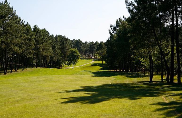 Montebelo Golf, mountain fairways near Viseu framed by the Serra da Estrela and Serra do Caramulo, central Portugal