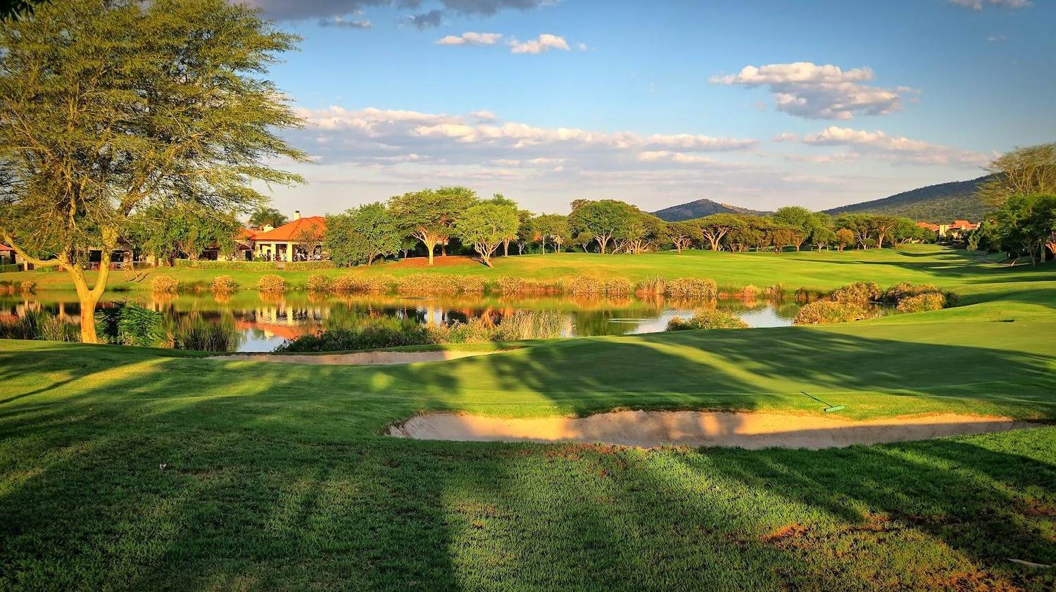 Pecanwood Golf Club, a Jack Nicklaus Signature lakeside course on Hartbeespoort Dam below the Magaliesberg, North West, South Africa