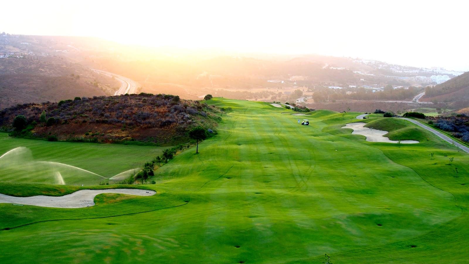 Calanova Golf, hillside fairway with mountain and Mediterranean views above La Cala de Mijas, Costa del Sol