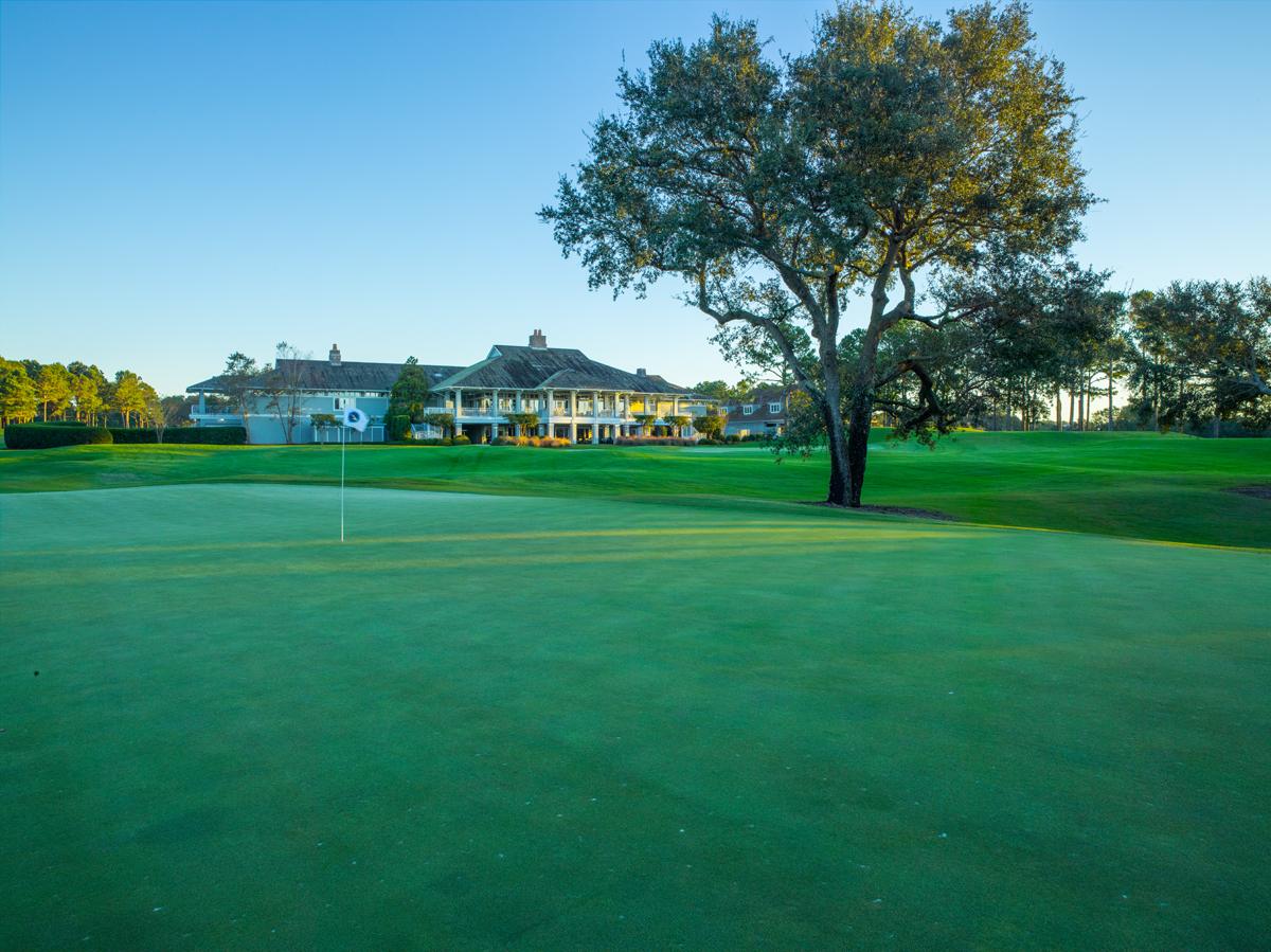 Eagle Point Golf Club, coastal lowland fairway and bunkering near Wilmington, North Carolina