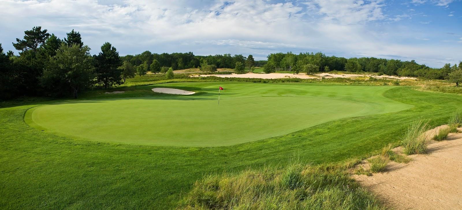 Forest Dunes Golf Club, sand dune fairway in the Huron National Forest near Roscommon, Michigan