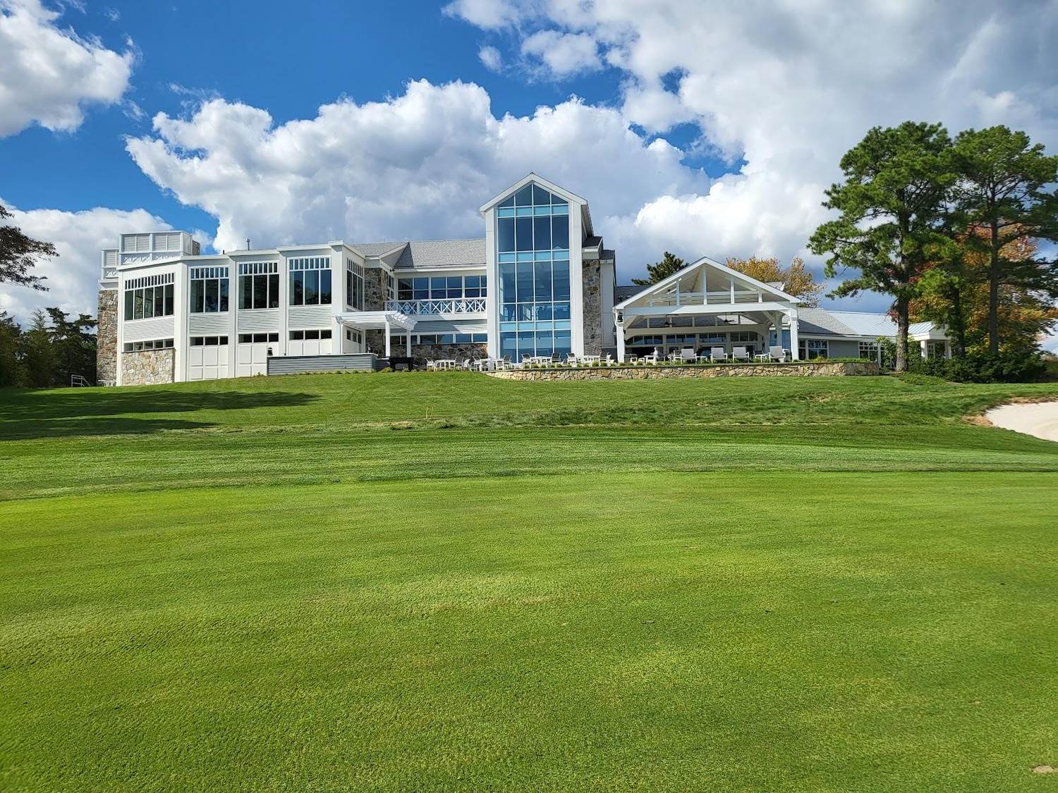 Galloway National Golf Club, a Tom Fazio fairway along Reeds Bay marshland with the Atlantic City skyline beyond, Absecon, New Jersey