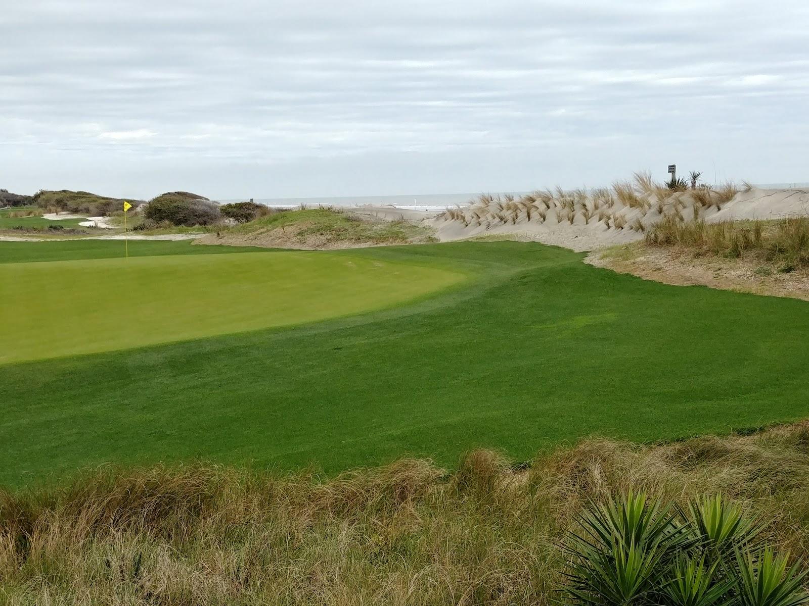 Turtle Point Golf Course at Kiawah Island, oceanfront green beside the Atlantic dunes, South Carolina