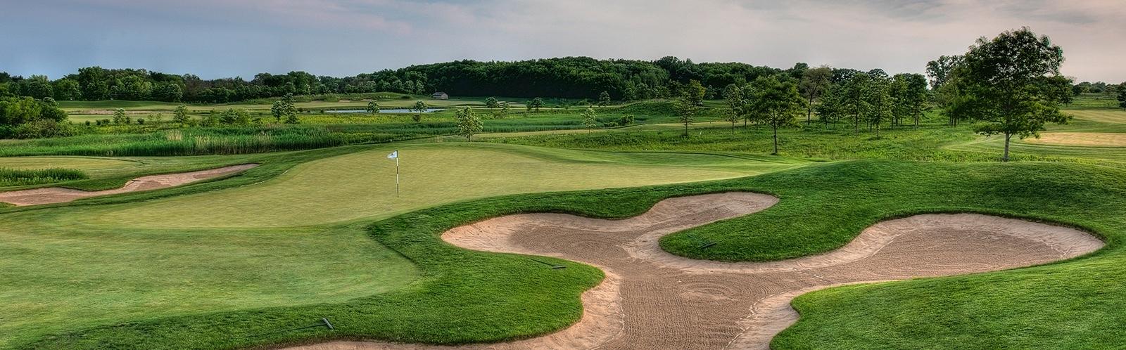 ThunderHawk Golf Club, forest preserve golf in Beach Park, Illinois