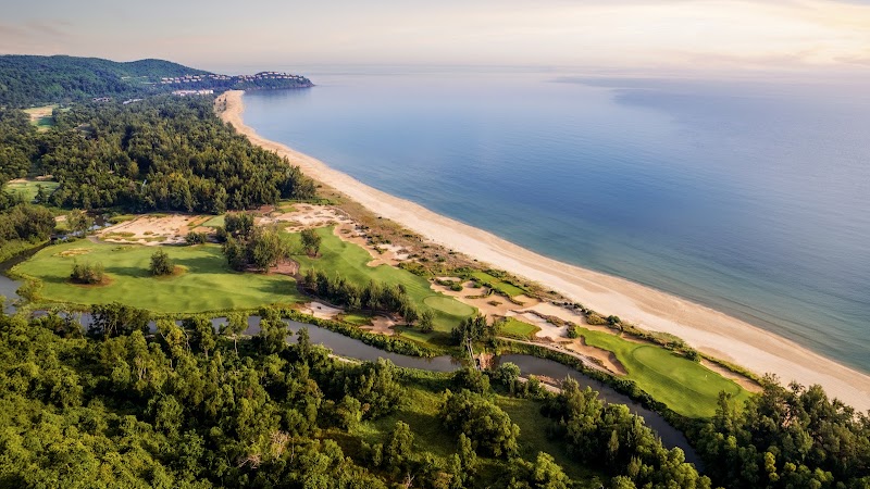 Laguna Lang Co Golf Club, the Sir Nick Faldo course between ocean and mountains in central Vietnam