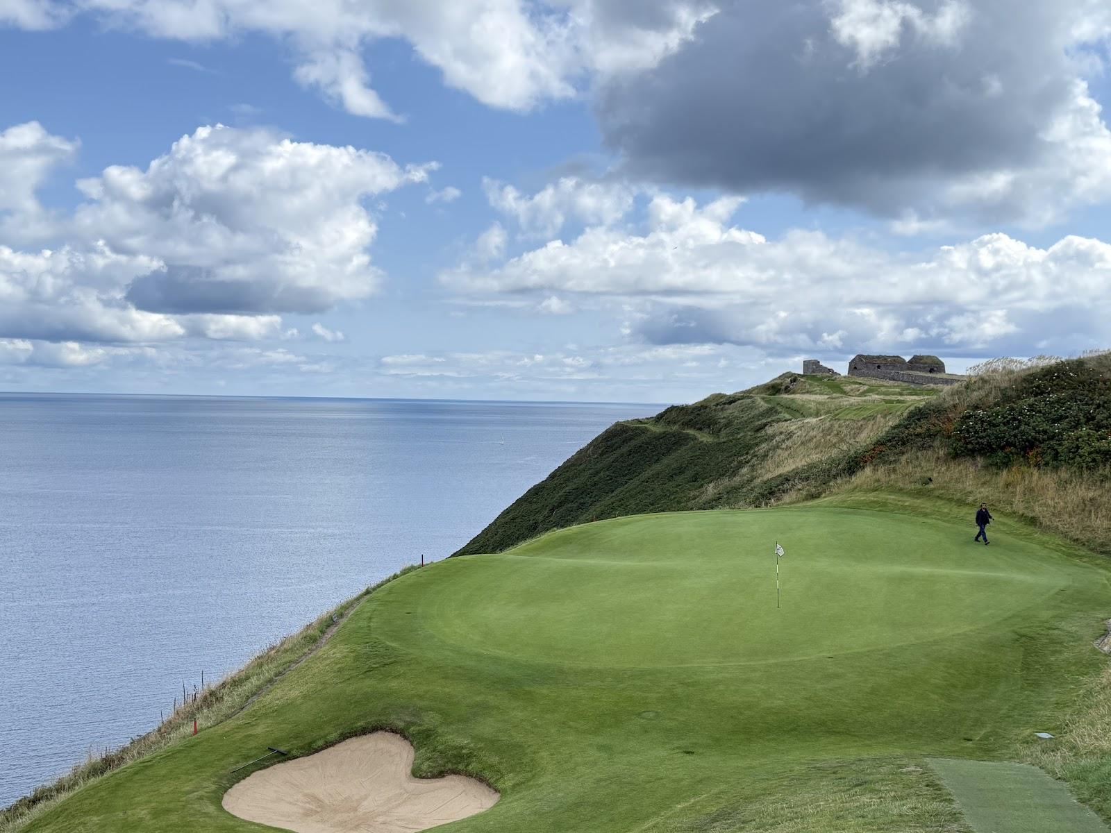 Old Head Golf Links, the clifftop fairways on the headland above the Atlantic near Kinsale, County Cork, Ireland
