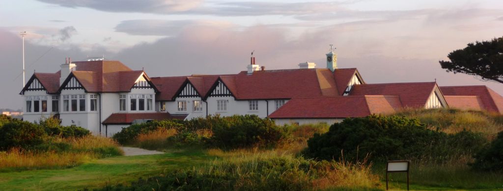 Portmarnock Golf Club Championship Links, links fairways on the peninsula north of Dublin, Ireland