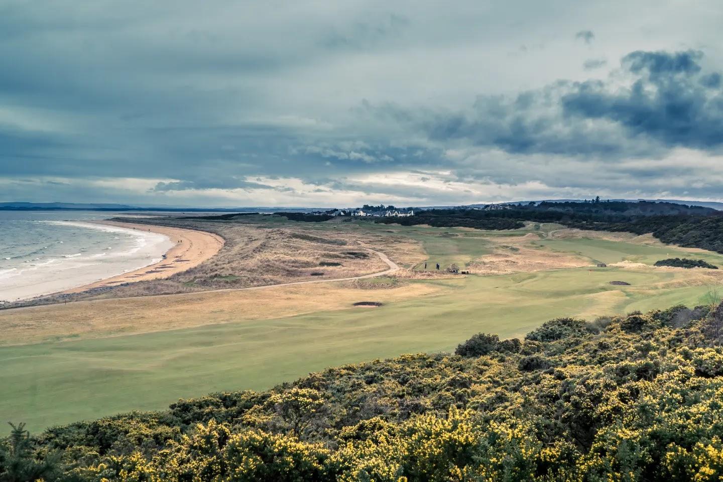 Royal Dornoch Championship Links in Sutherland, links holes along the Dornoch Firth in the Scottish Highlands