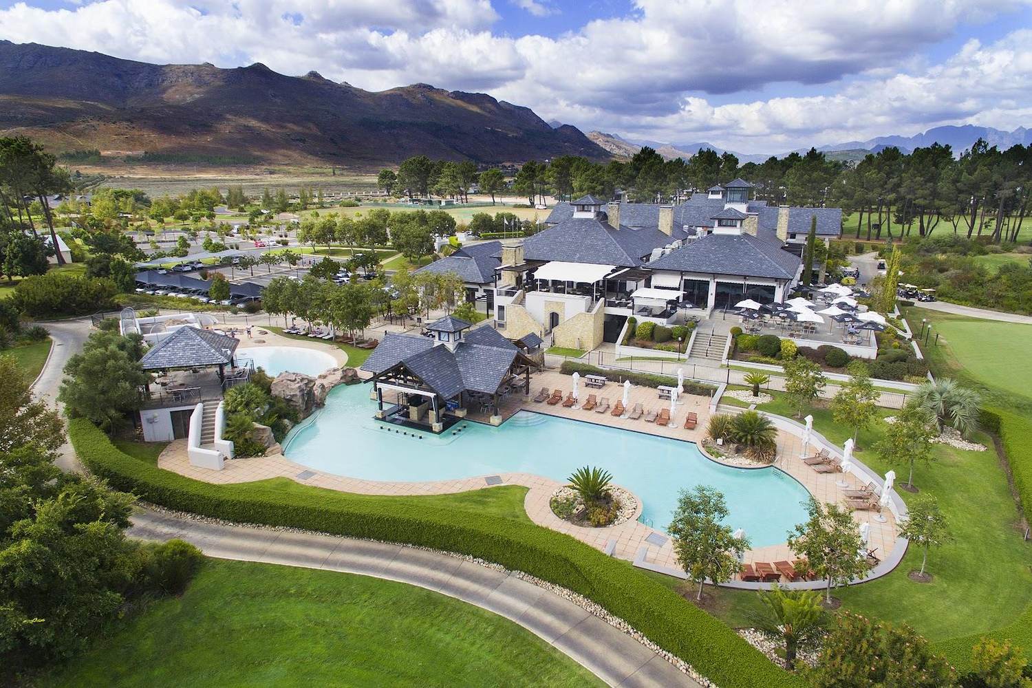 Pearl Valley Golf Estate, mountain framed fairways and vineyards near Paarl in the Cape Winelands, South Africa