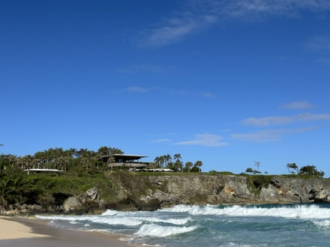 Playa Grande, golf course