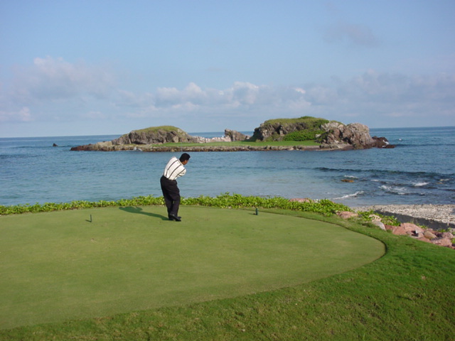 Tail of the Whale Hole 3B, golf course