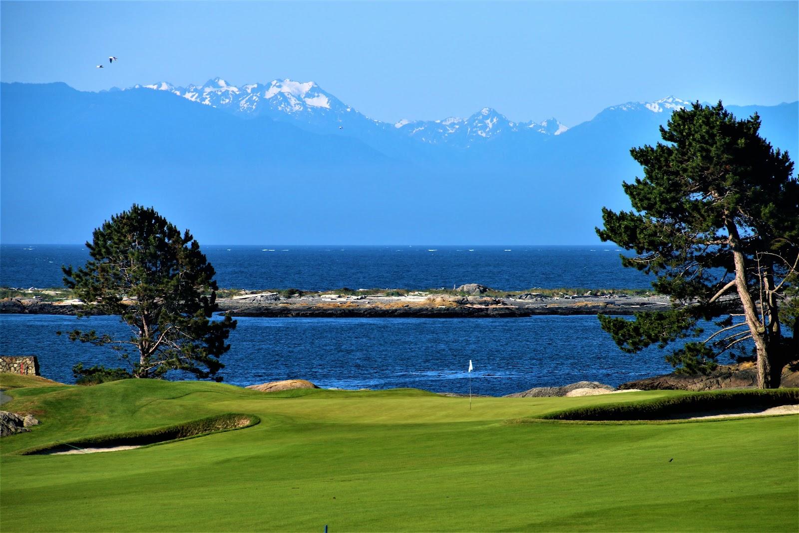 Victoria Golf Club, golf course