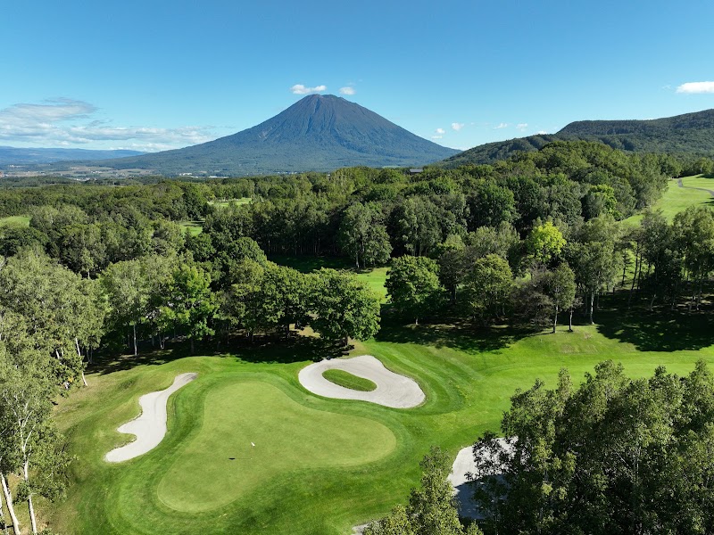 Hanazono Golf, Niseko, varied terrain with Mount Yotei views in Hokkaido