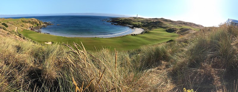 Cape Wickham Links on King Island, fairways running to the lighthouse and the ocean in Tasmania